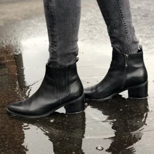 Blondo Elvina Waterproof Bootie